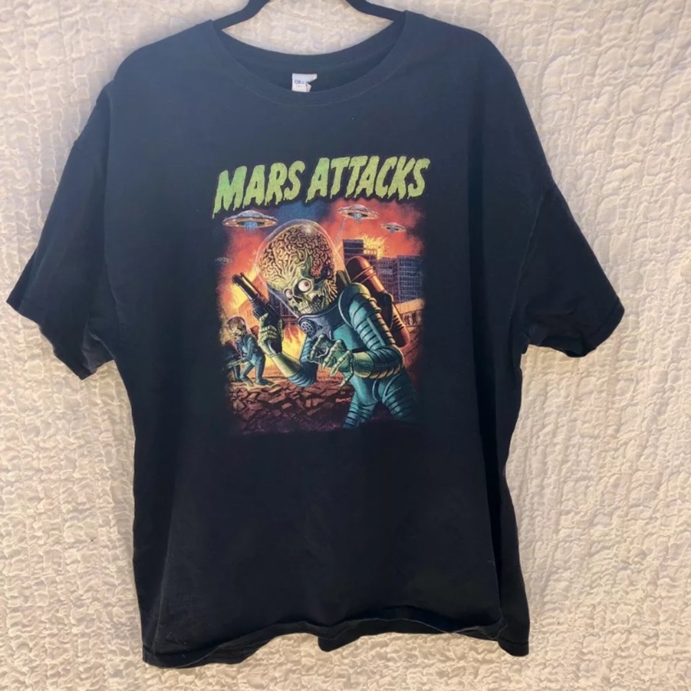 Gildan MARS ATTACKS UFO's Attack Alien T-Shirt XXL